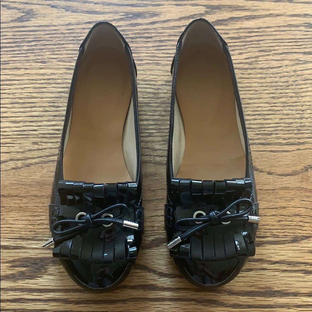 authentic tods new girls dress shoes size 2.5